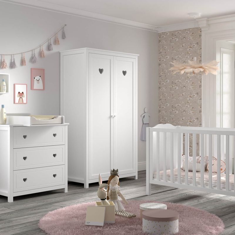 MILADY - Chambre bébé avec Armoire 2 Portes, Commode et Plan à langer laqué Blanc MILADY - Chambre bébé avec Armoire 2 Portes, Commode et Plan à langer laqué Blanc