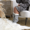 Chaussettes Tressées Fourrées Sherpa Antidérapantes Noires et Blanches