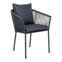 KARRIGE - Ensemble repas de jardin table en teck + 4 fauteuils noirs avec coussins