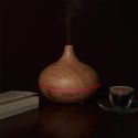 Diffuseur d'Huile Essentiel LED avec Finition Bois, Ambiance Parfumée et Élégante pour Maison