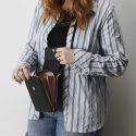 Pochette bandoulière avec 3 emplacements et 1 pochette tactile pour smartphone