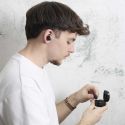 Ecouteurs sans fil rechargeable avec indicateur niveau de charge