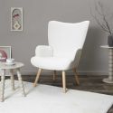 REGINA - Fauteuil de salon en tissu bouclette blanc pieds en bois d'hévéa