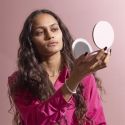 Miroir à main tryptique grossissant avec LED