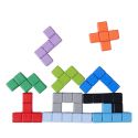 Jeu d'assemblage géométrique multicolore avec son support en bois