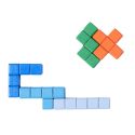 Jeu d'assemblage géométrique multicolore avec son support en bois