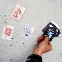 Jeu "Cap ou pas cap" avec 60 cartes multicolores en carton