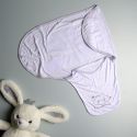 Couverture emmaillotage bébé en bambou blanc pour une douceur extrême et confort naturel