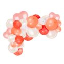 Arche de 30 ballons décoratifs nuances de rose à fixer au mur