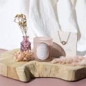 Coffret DIY fabrication 1 bougie parfumée à la rose avec bijou surprise