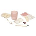 Coffret DIY fabrication 1 bougie parfumée à la rose avec bijou surprise