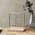 Pendule newton métallique avec 5 boules argentées (H15 cm)