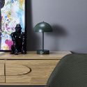 Lampe à poser en métal vert rechargeable (H25cm)