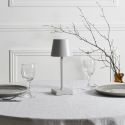 Lampe à poser led tactile taupe rechargeable USB avec 3 intensités de lumière blanche