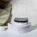 2 boîtes de rangement en carton forme chat coloris rose et noir