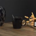 Set de 6 mugs noires en céramique avec liseré doré (Ø9,4 cm)