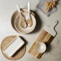 Couverts à salade en bois de manguier avec manche texturé nid d’abeille beige