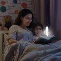 Lampe LED 2 en 1 murale ou baladeuse détecteur de mouvements et de luminosité autonomie 3 heures rechargeable par USB