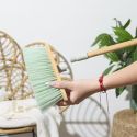 Balai poils synthétiques verts avec manche en bambou 120 cm