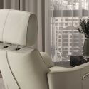 Fauteuil relax électrique pivotant avec têtière manuelle tout cuir gris clair - REANE