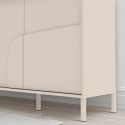 Buffet 4 portes finition laqué beige façade relief piètement métal - EGERIE