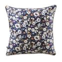 Coussin déhoussable 50x50cm velours imprimé petites fleurs coloris bleu marine - CORINNE