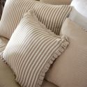 Coussin déhoussable 45x60cm gaze de coton imprimé Floral coloris terracotta - ROMELIA