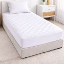 Protège matelas imperméable 90x190cm en polyester matelassé blanc bonnets de 35cm - BALTE