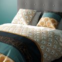 Parure housse de couette 240x220cm + 2 taies motif graphique jaune moutarde 100% coton - GALIANA
