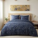 Parure housse de couette 240x220cm + 2 taies motif feuillage ginko bleu et beige 100% microfibre - VALFOR