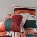 Parure housse de couette 260x240cm + 2 taies motif rétro terracotta et vert100% coton- OLGA