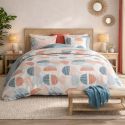 Parure housse de couette 240x220cm + 2 taies motif graphique bleu et rouge 100% coton - ARLY