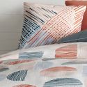 Parure housse de couette 240x220cm + 2 taies motif graphique bleu et rouge 100% coton - ARLY