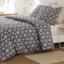 Parure housse de couette 240x220cm + 2 taies motif motif fleuri bleu marine 100% gaze de coton - KUSIA