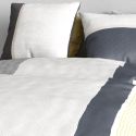 Parure housse de couette 260x240cm + 2 taies motif graphique blanc et gris 100% coton - SABINE