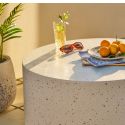 Table basse ronde en fibre d'argile blanche et aspect terrazzo - FIBRALYS