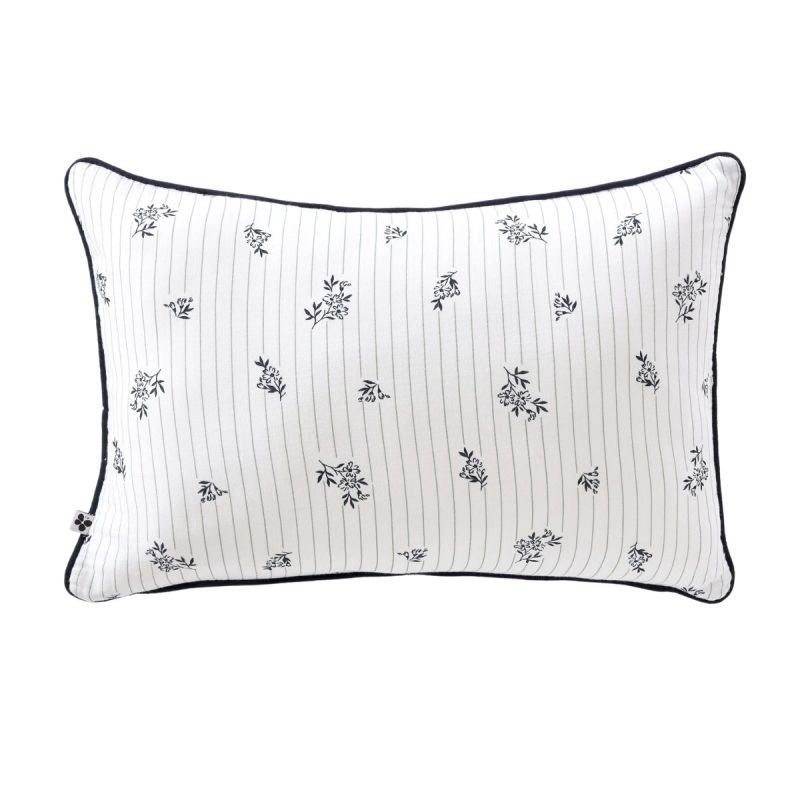 Coussin déhoussable 40x60cm gaze de coton blanc fleurs marine - ALIENOR